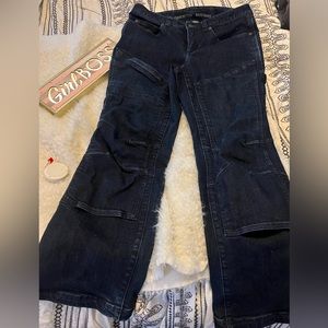 Duluth Trading curve setter waist carpenter jeans